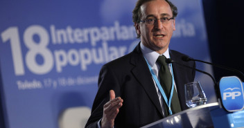 El portavoz del Grupo Popular en el Congreso, Alfonso Alonso