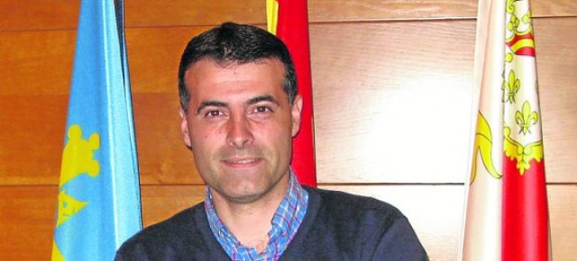 José Luis Fontaniella, Presidente del Partido Popular de Cangas del Narcea