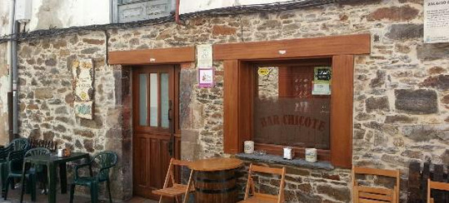 Terraza del Bar Chicote de Cangas del Narcea